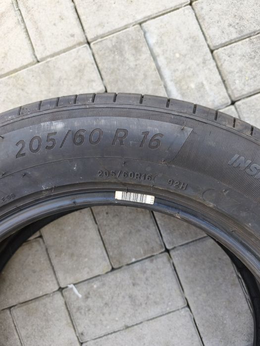205-60-16 Michelin Primacy 4