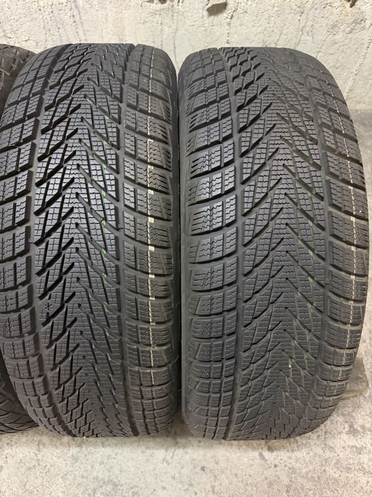 215/60/16 GoodYear DEMO 4бр дот23