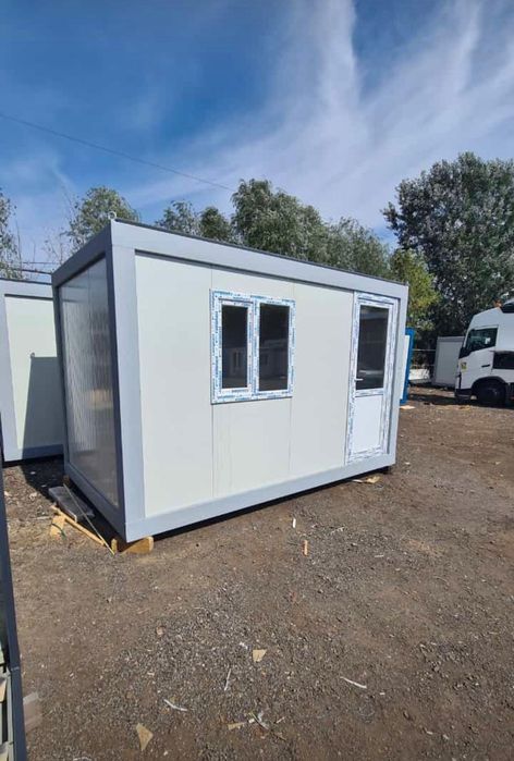 Vand container 2,4x5 Iasi • OLX.ro