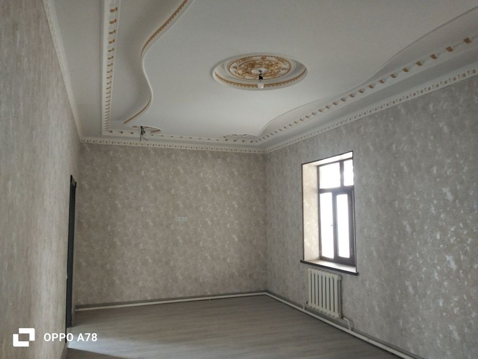 Yangi qurilgan xovli uy sotiladi