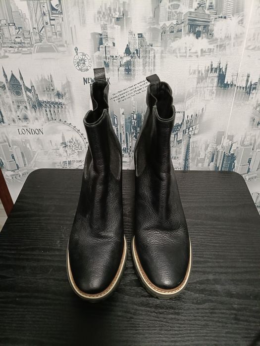 Ghete piele Tory Burch