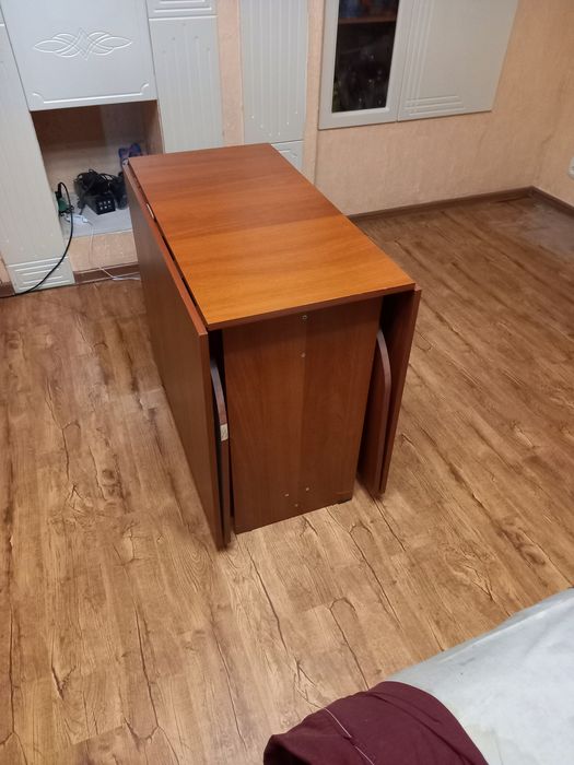 Продам стол-книжку
