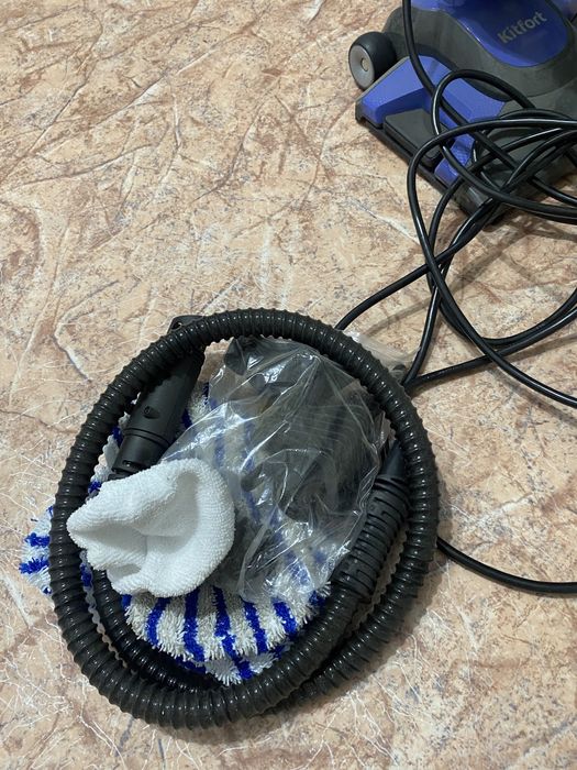 Продам вертикальный моющий пылесос