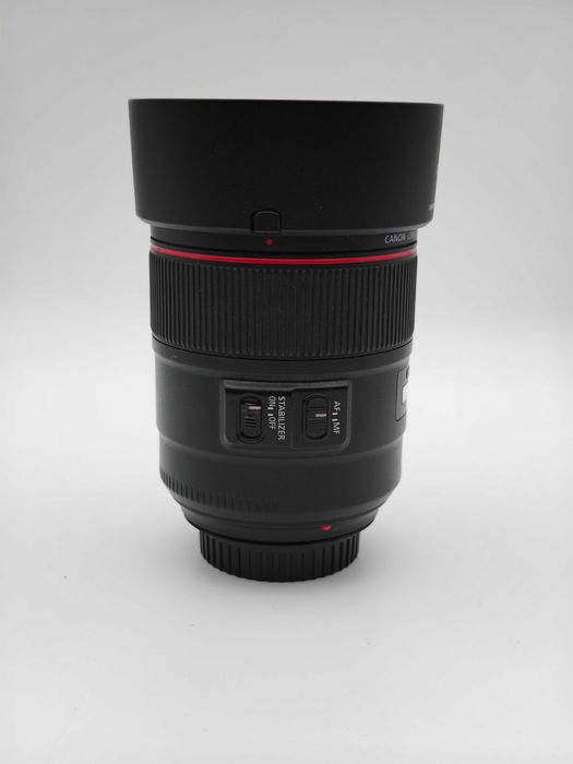 Canon EF 85mm 1.4 L IS USM