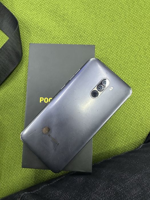 Xiami Pocophone F1