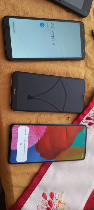 3 telefoane de reparat