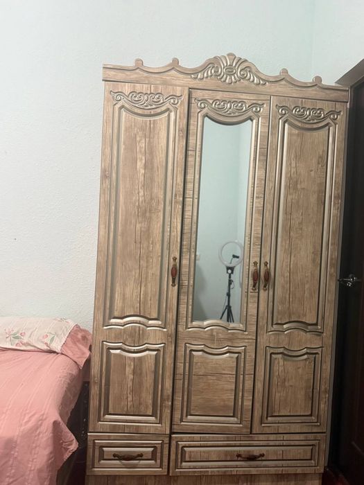 Spalniy mebel sotiladi