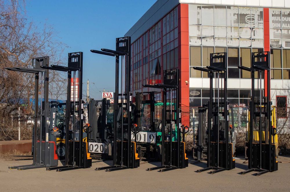 Transpalet electric cu catarg stivuitor electric rate finantare