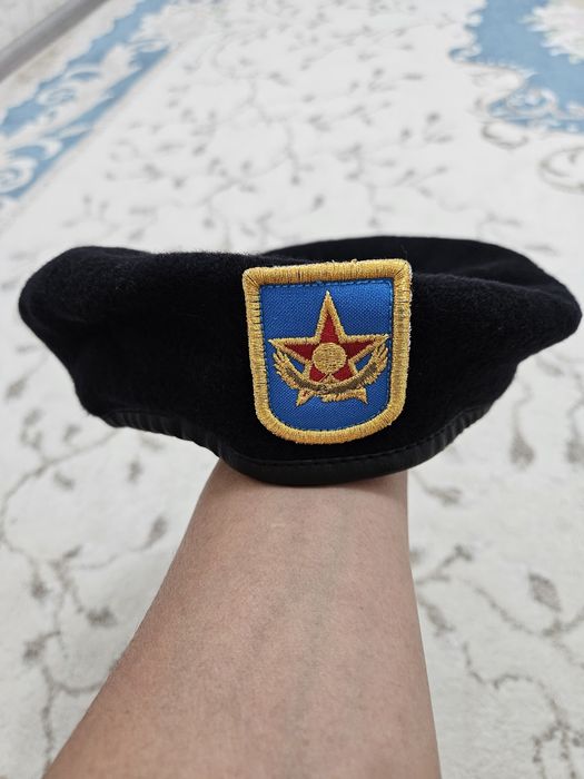 Продам шапку со снудом, берет.