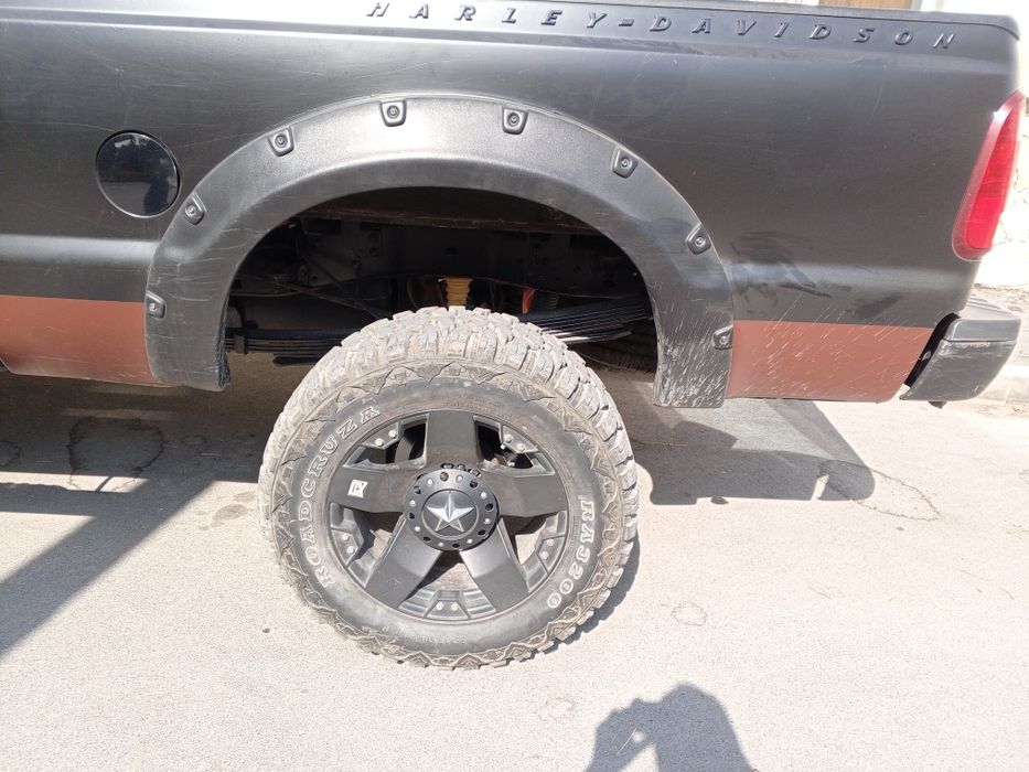 35 13.5 20 Roadcruza 3200