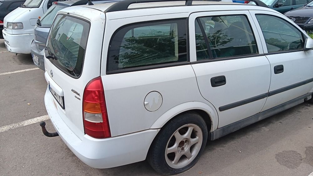Vând la dezmembrări  sau rabla Opel  G