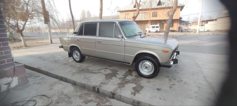 Vaz 2106 sotiladi