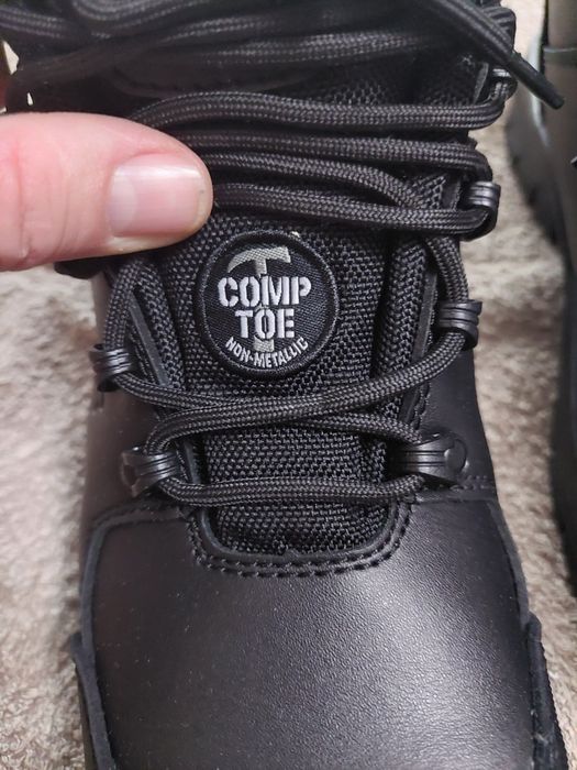 Ghete Skechers nr 42,5 noi!