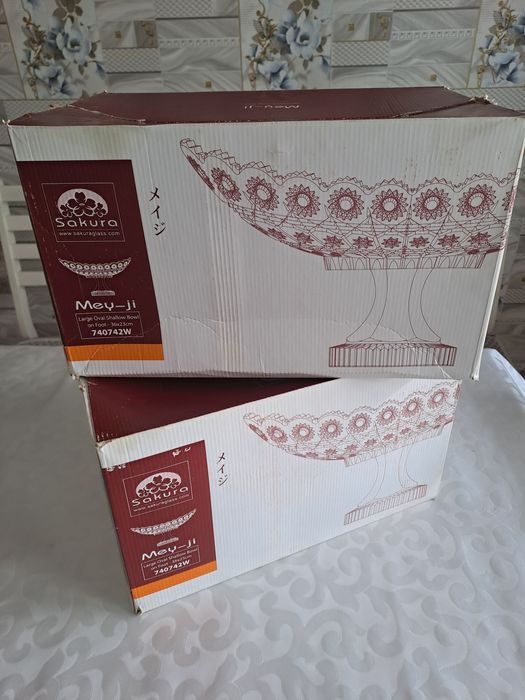 Продам вазы под хрусталь.