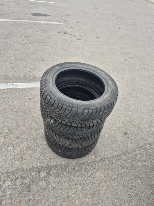 Продам шины на R 15.185/60