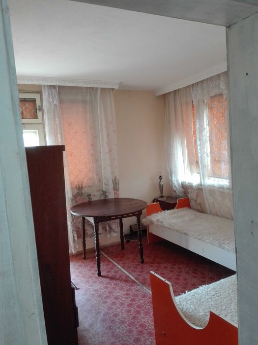 330 кв.м. Къща Вила в с. Ягода, 15км от Стара Загора, двор 1330кв.м.