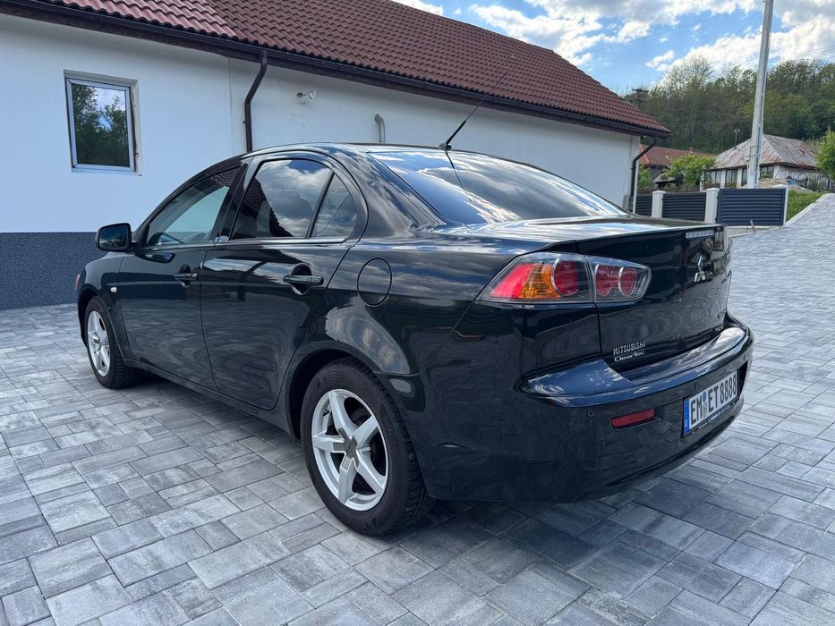 Mitsubishi Lancer