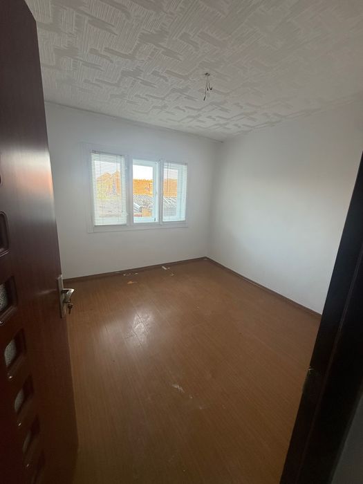 Vând apartament în stei