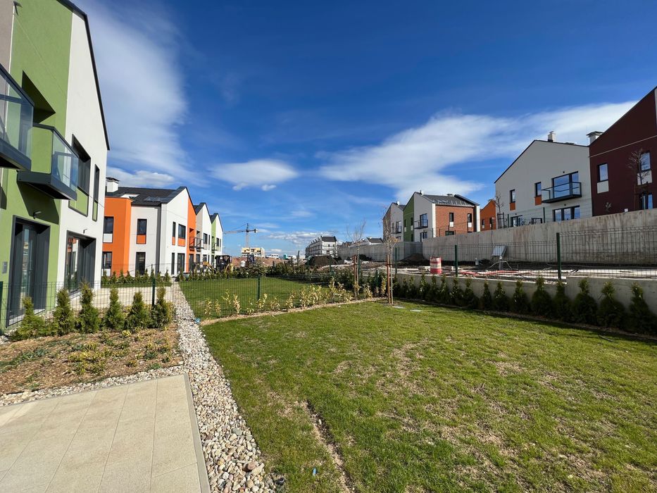 Продава се Къща в с. Лозен, Област София-град - 345 кв.м за 1740 €/кв.м - Снимка #1