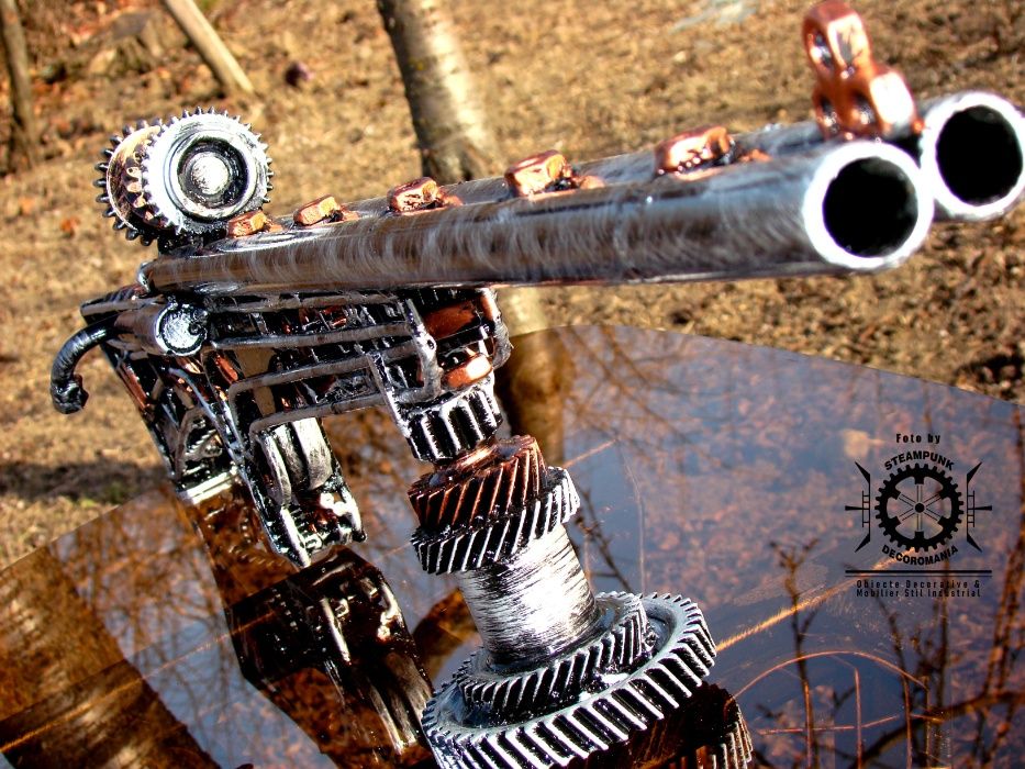 Sculptura fier ARMA DECORATIVA stil industrial,piese reciclate auto