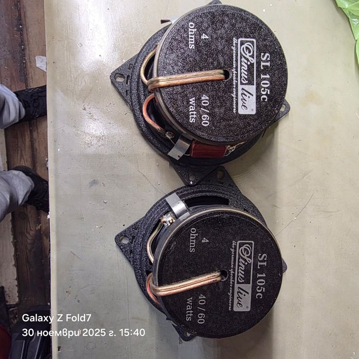 Говоритеи средночестотни 4 инча(10 сантиметра ),коаксиален на марката