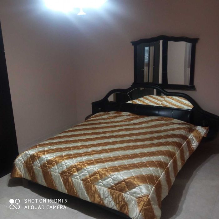 Дава се под наем Многостаен апартамент в Ямбол, Център - 120 кв.м за 408 € - Снимка #2