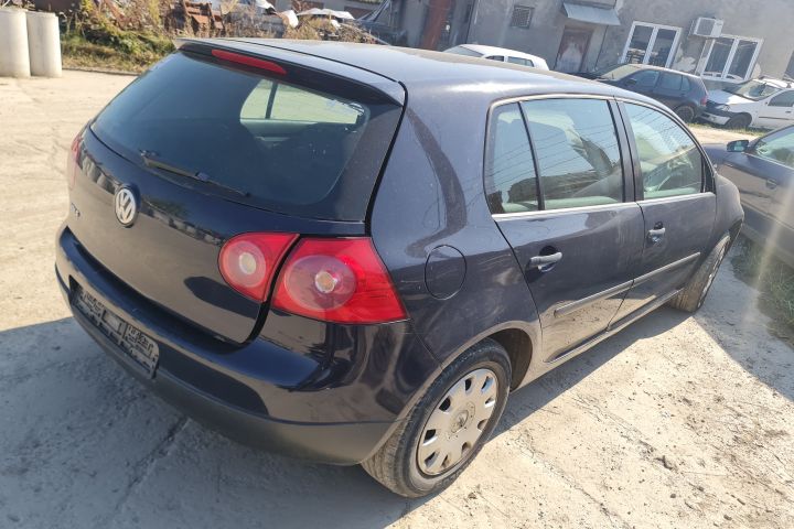 Piese Volkswagen VW Golf a 5-a generatie