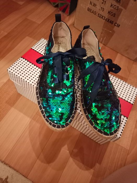 Продам кеды Сан Марин