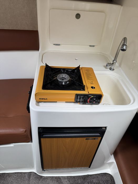 Vand barca Jeanneau / 705 LEADER din 2003, Pret 34000€+TVA