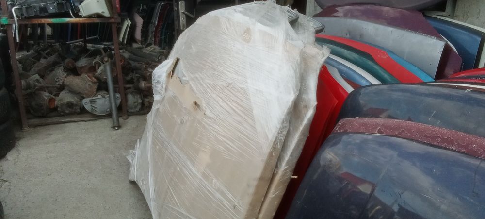 Мерседес 211. Мерседес 211.