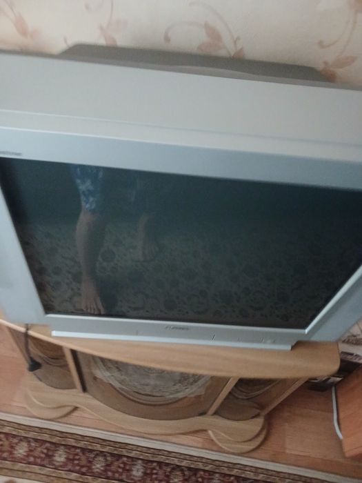 Рабочий телевизор Sony 4 тысячи