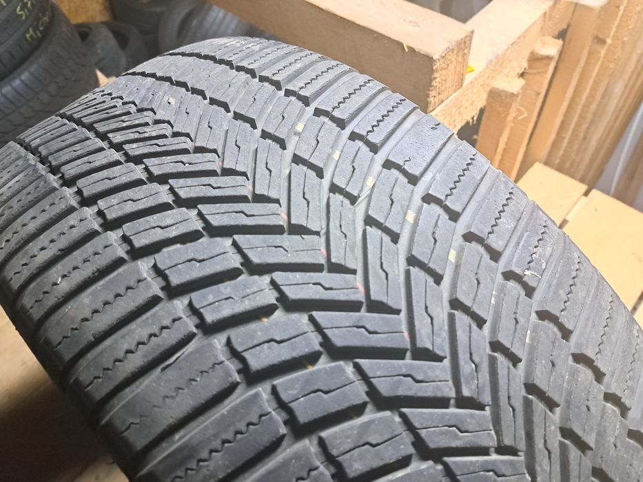 Anvelope desperecheate 255/50 R19 Bridgestone , Michelin