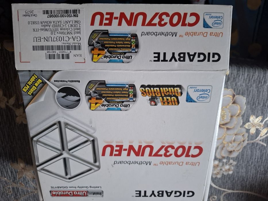 Placa de bază GYGABYTE GA-C1037-UN-EU Mini-ltx