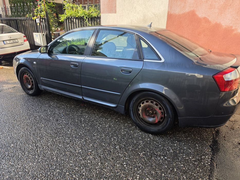 AUDI A4 2004 — imagine 4