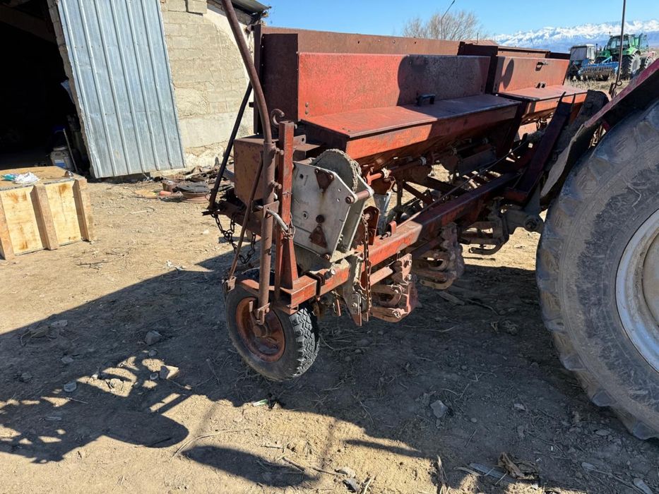 СОН - 4,2  Овощная сеялка