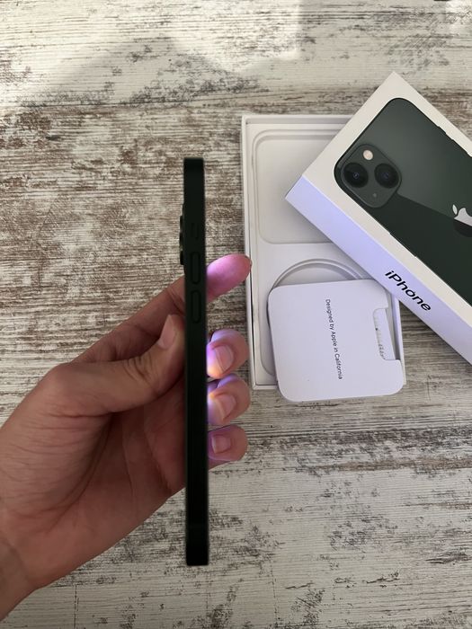 iPhone 13 128 gb в идеальном состояние