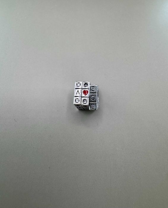 Talisman Pandora cub de jucarie