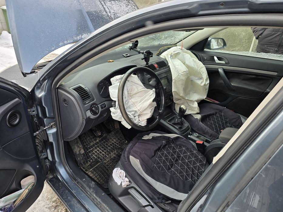 Dezmembrez Skoda Octavia 2, 1.6 mpi cu GPL