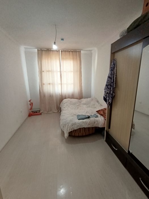 Yashnabod tumani olmos mahalla 3/14/16 srochna sotiladi