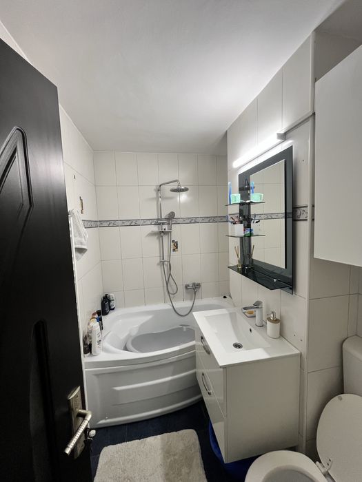 Apartament 3 camere micro 16