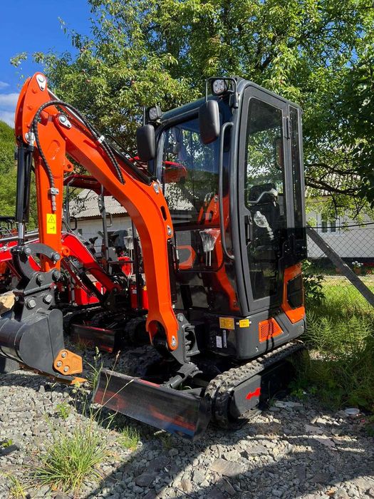 Miniexcavator Macao CT14- Transport Gratuit in toata tara!!!