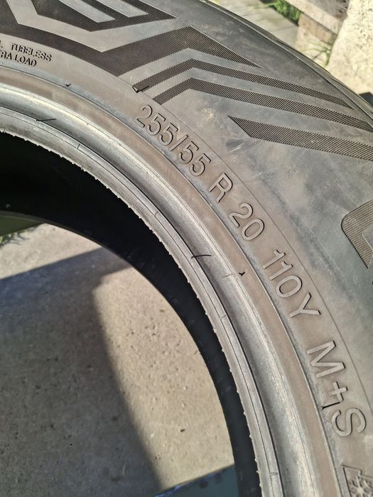 2 Anvelope de iarnă  255 55 r20 Vredestein