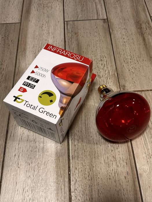 Bec rosu cu infrarosu 250W/ pentru pui