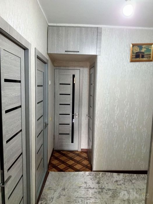3 xonali kvartira sotiladi