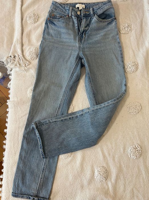 Сини дънки H&M..