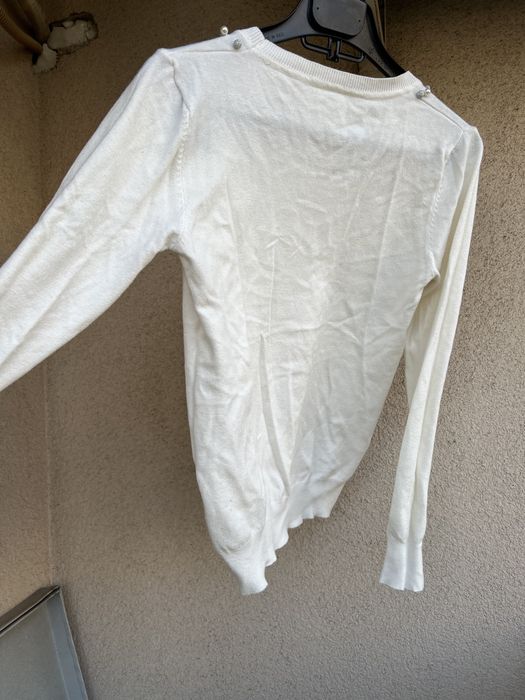 Пуловери различни цветове