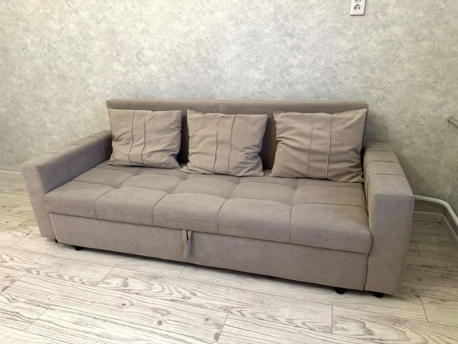 Продам диван. Состояние отличное!