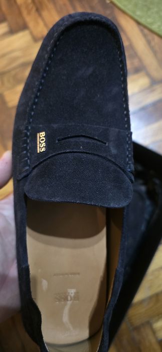 Vand o pereche mocasini piele originali marimea 42 Hugo Boss