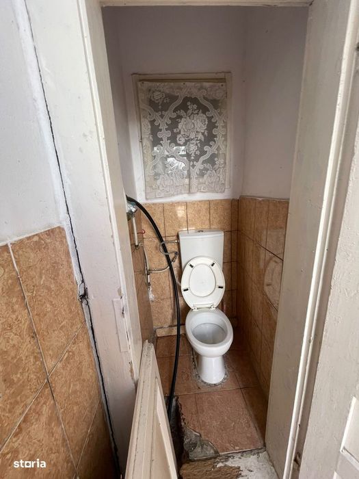 Vand casa caramida,str.Oituz,vis a vis de Salvare si Spital