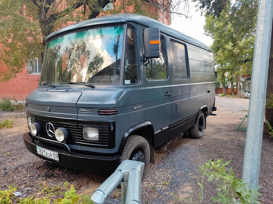 Продам мерседес 407D